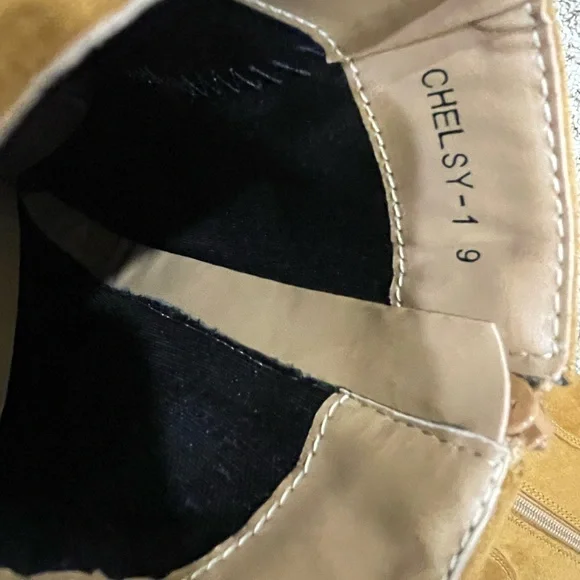 SoMe Tan Boots - Picture 7 of 7